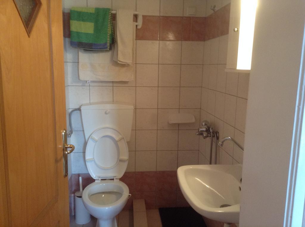 Πανδοχείο Λίμνης Πλαστήρα Hotel Kasztaniá Kültér fotó